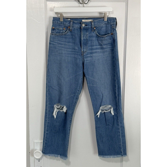 Levi’s PREMIUM Wedgie Straight Jeans Size 29 Button Fly Blue Distressed Raw Hem - Picture 3 of 14